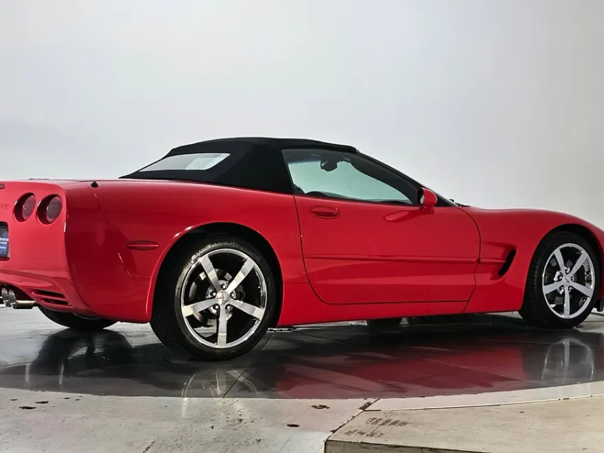 2003 Chevrolet Corvette Base Convertible photo 1