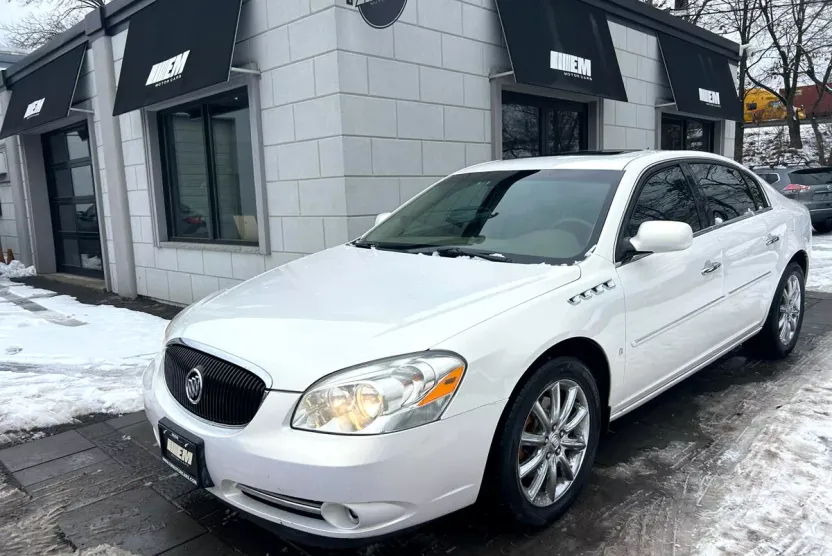 2006 Buick Lucerne CXS photo 1