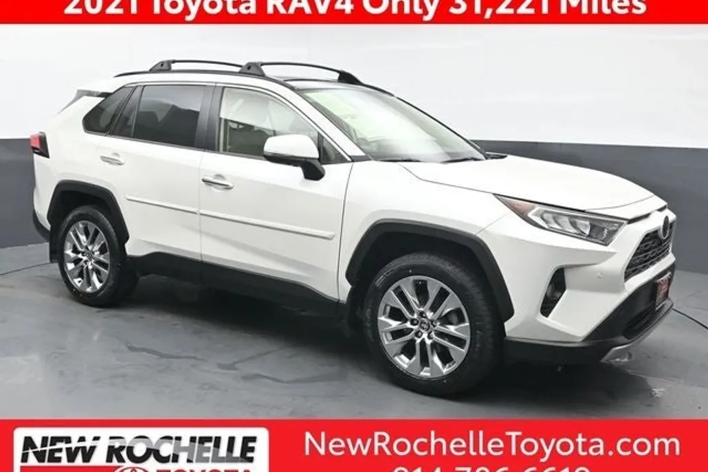 2021 Toyota RAV4 Limited photo 1