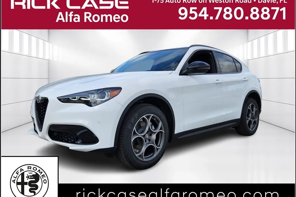 2025 Alfa Romeo Stelvio Sprint photo 1