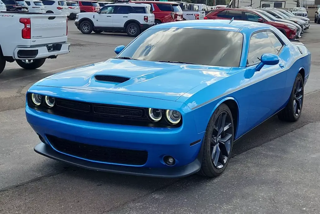2023 Dodge Challenger GT photo 1