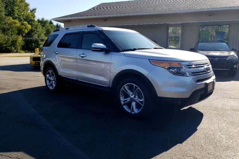 2011 Ford Explorer Limited photo 1