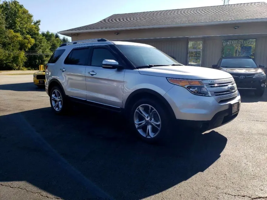 2011 Ford Explorer Limited photo 1