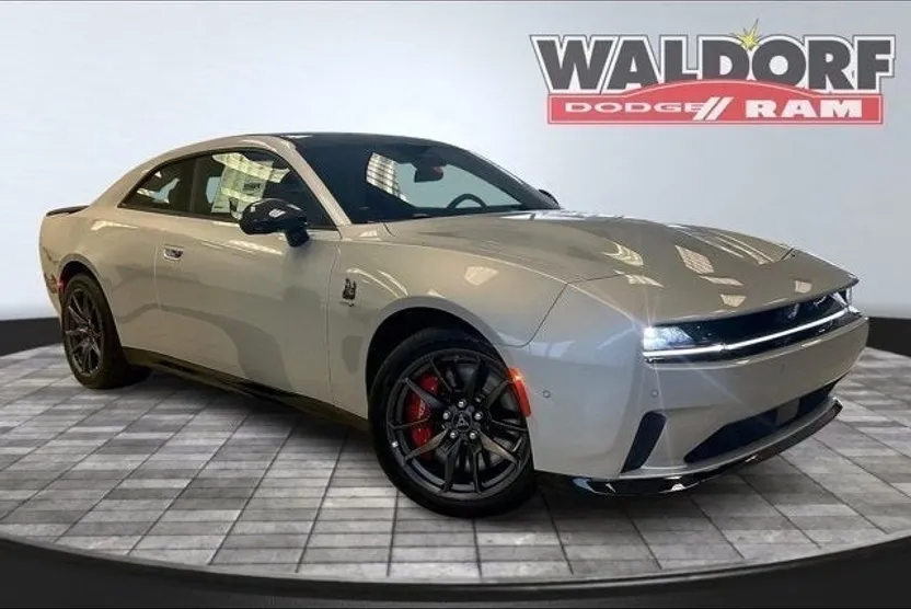 2024 Dodge Charger Scat Pack photo 1