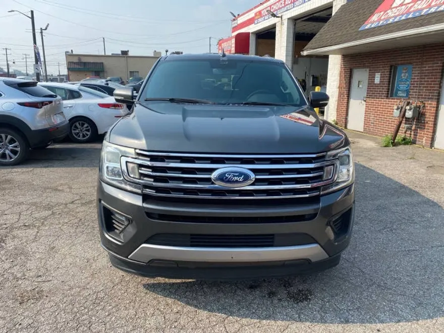 2018 Ford Expedition MAX XLT photo 1