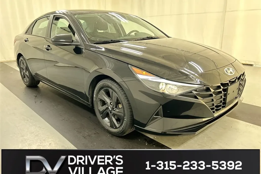 2021 Hyundai Elantra SEL Convenience photo 1