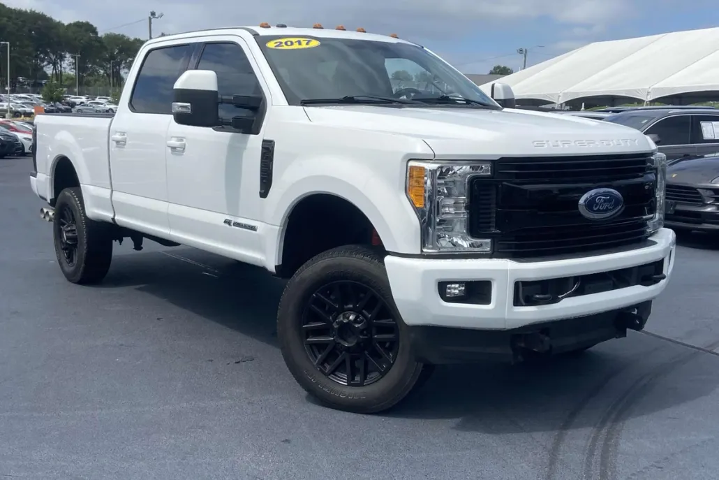 2017 Ford F-350 Lariat photo 1