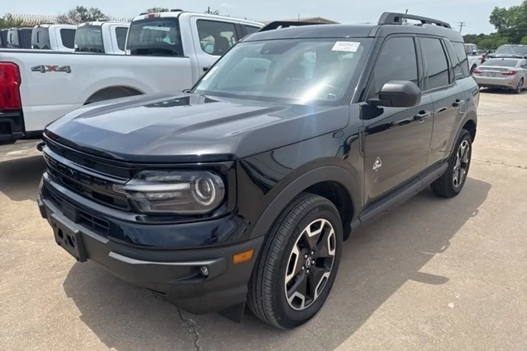 2023 Ford Bronco Sport Outer Banks photo 1