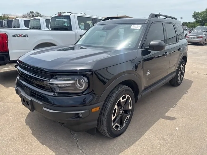 2023 Ford Bronco Sport Outer Banks photo 1