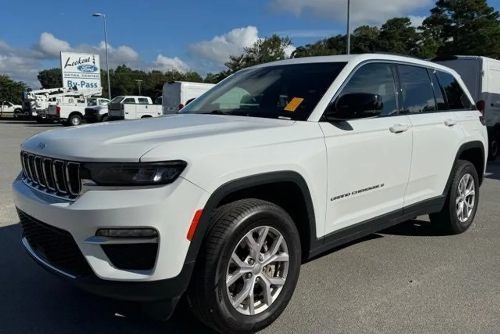 2022 Jeep Grand Cherokee Limited photo 1