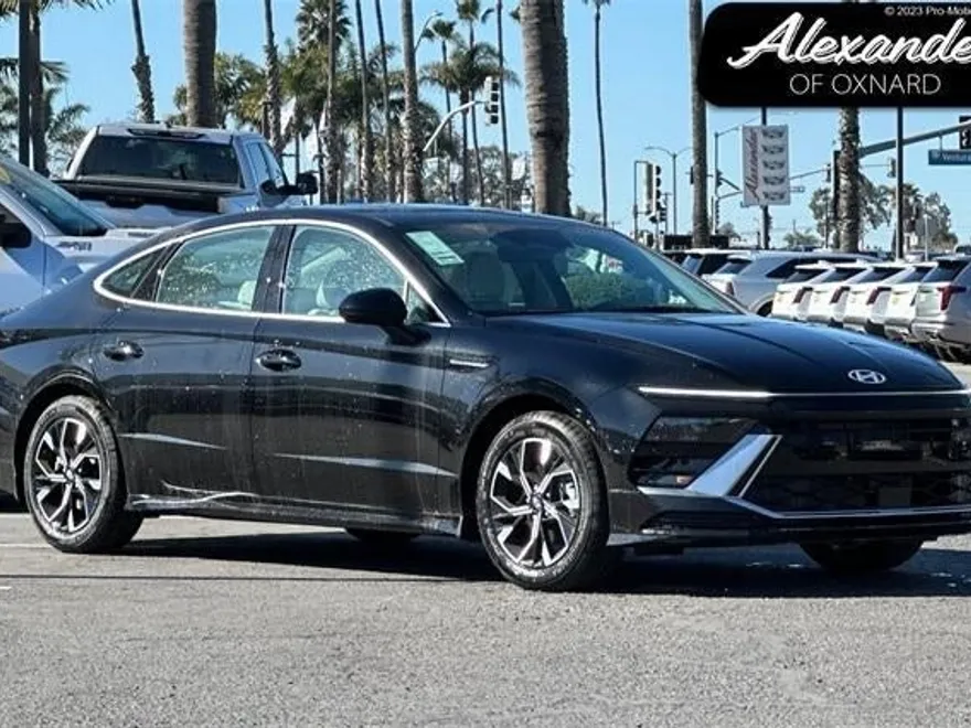 2025 Hyundai Sonata SEL photo 1