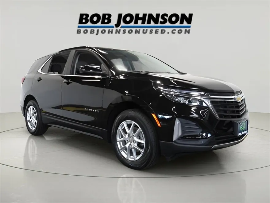 2022 Chevrolet Equinox LT photo 1
