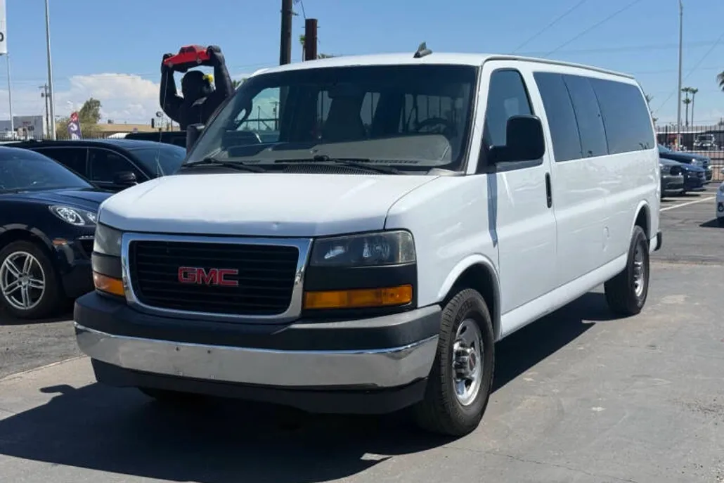 2018 Gmc Savana LT 3500 photo 1