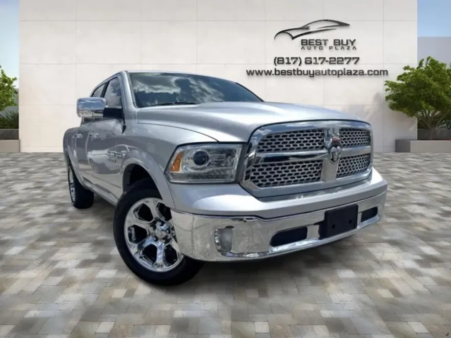 2017 Ram 1500 Laramie photo 1