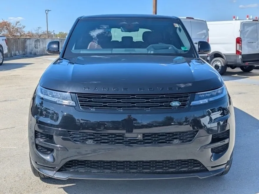 2024 Land Rover Range Rover Sport SE photo 1