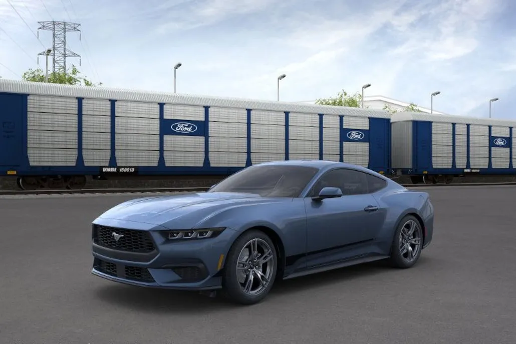 2025 Ford Mustang EcoBoost photo 1