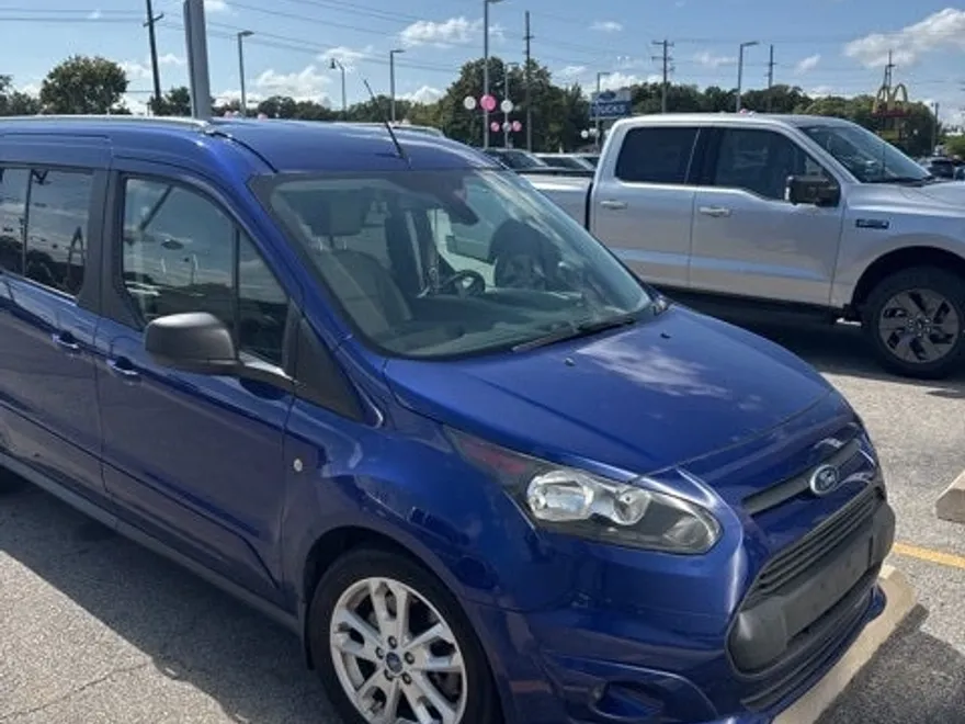 2015 Ford Transit Connect XLT photo 1