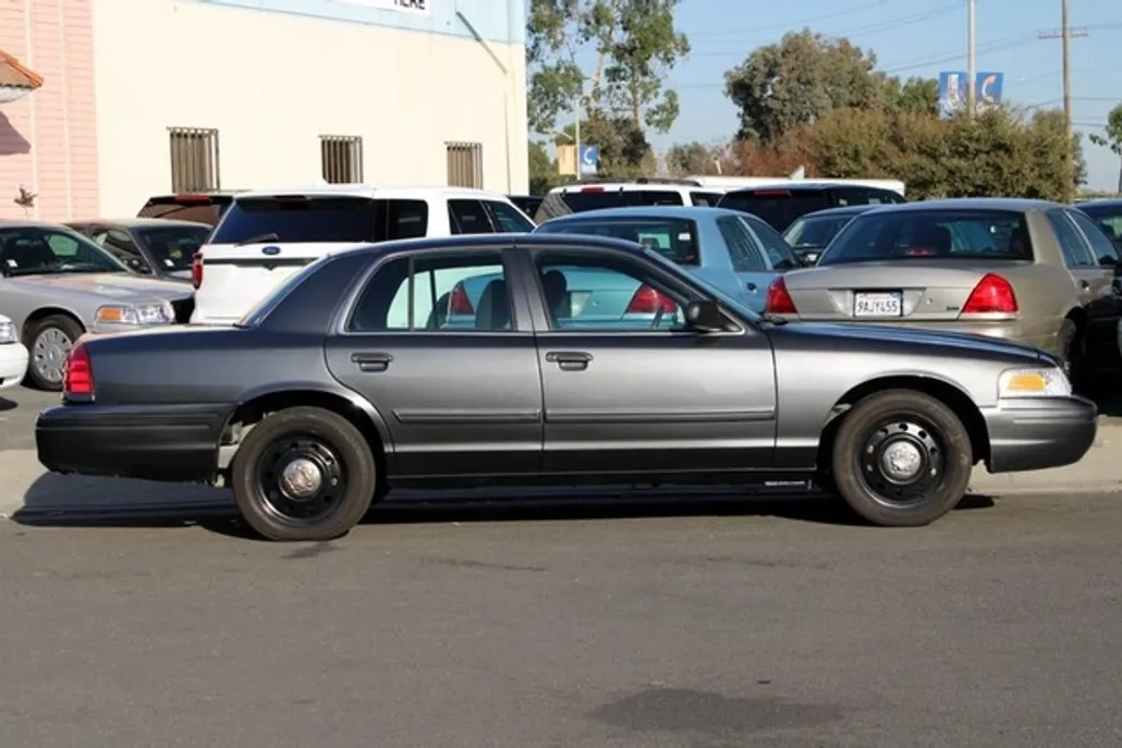 2011 Ford Crown Victoria Police Interceptor photo 1