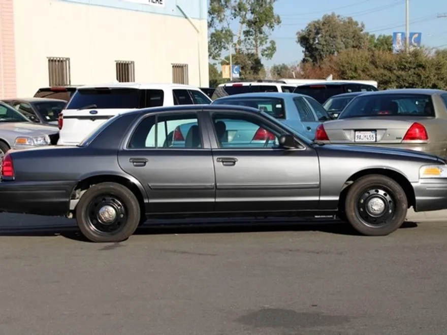 2011 Ford Crown Victoria Police Interceptor photo 1