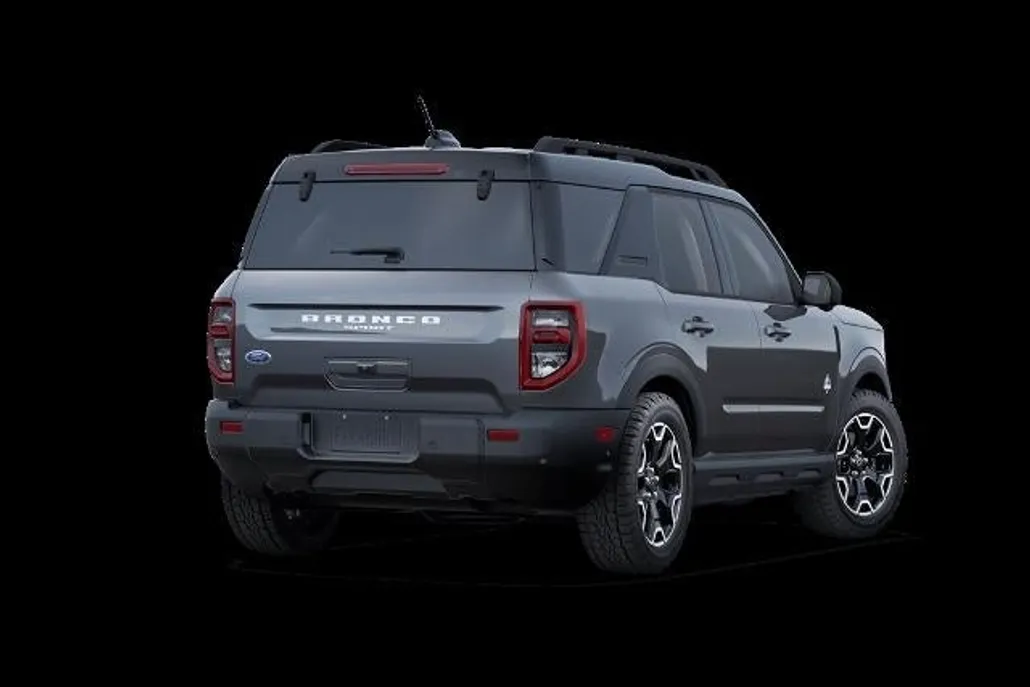 2025 Ford Bronco Sport Outer Banks photo 1