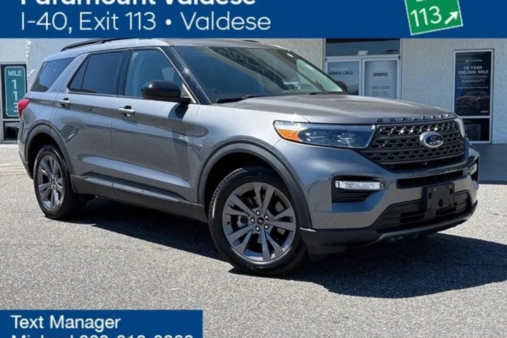 2022 Ford Explorer XLT photo 1