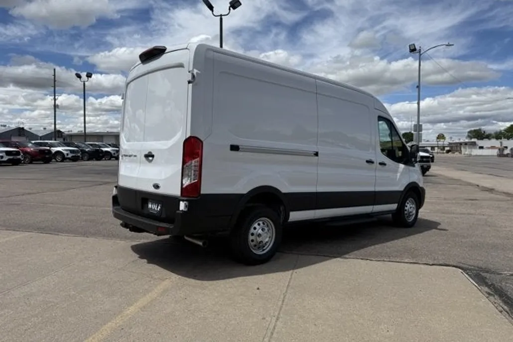 2025 Ford Transit Cargo Van photo 1