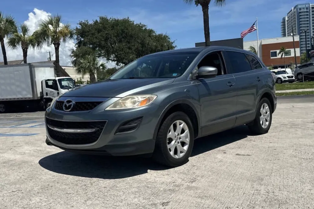 2012 Mazda CX-9 Touring photo 1