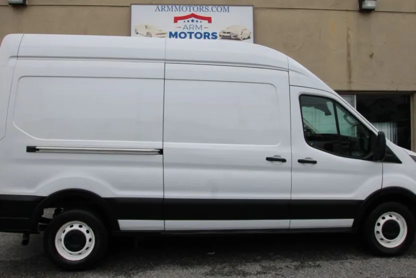 2021 Ford Transit Cargo Van photo 1
