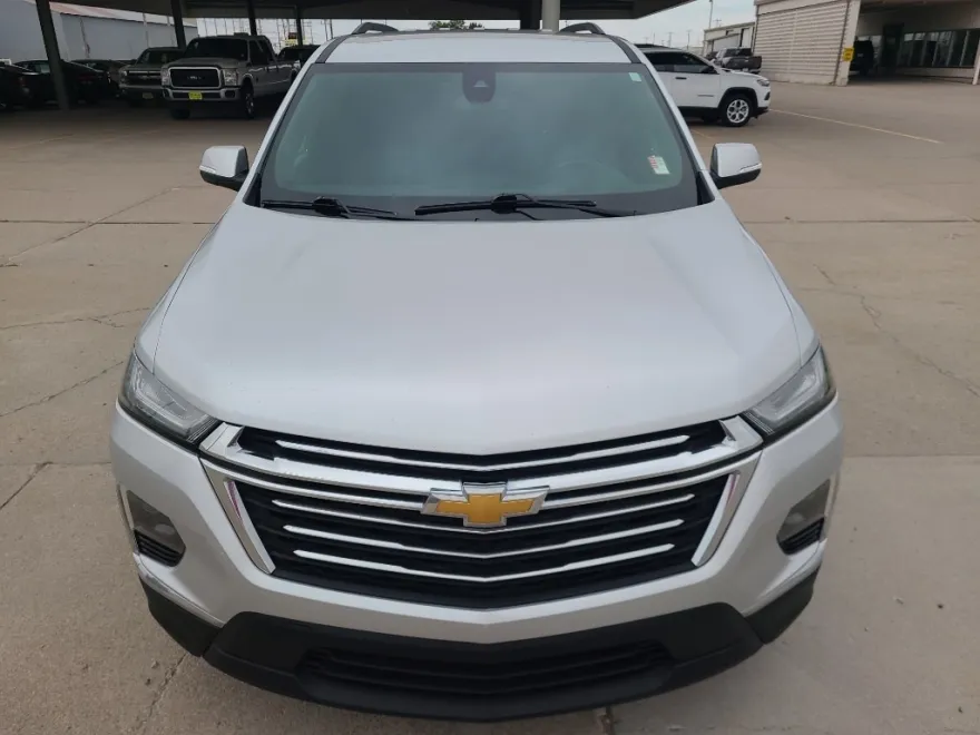 2022 Chevrolet Traverse Leather photo 1
