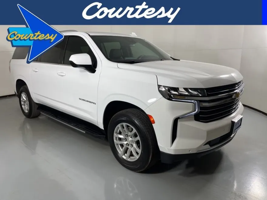 2023 Chevrolet Suburban LT photo 1