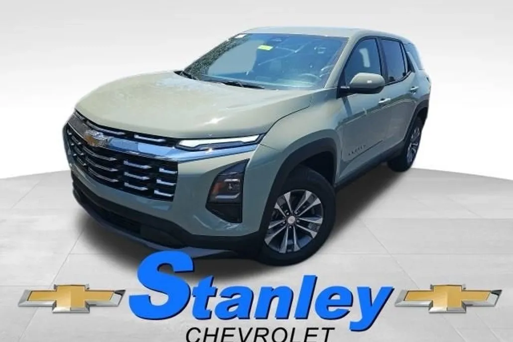 2026 Chevrolet Equinox LT photo 1