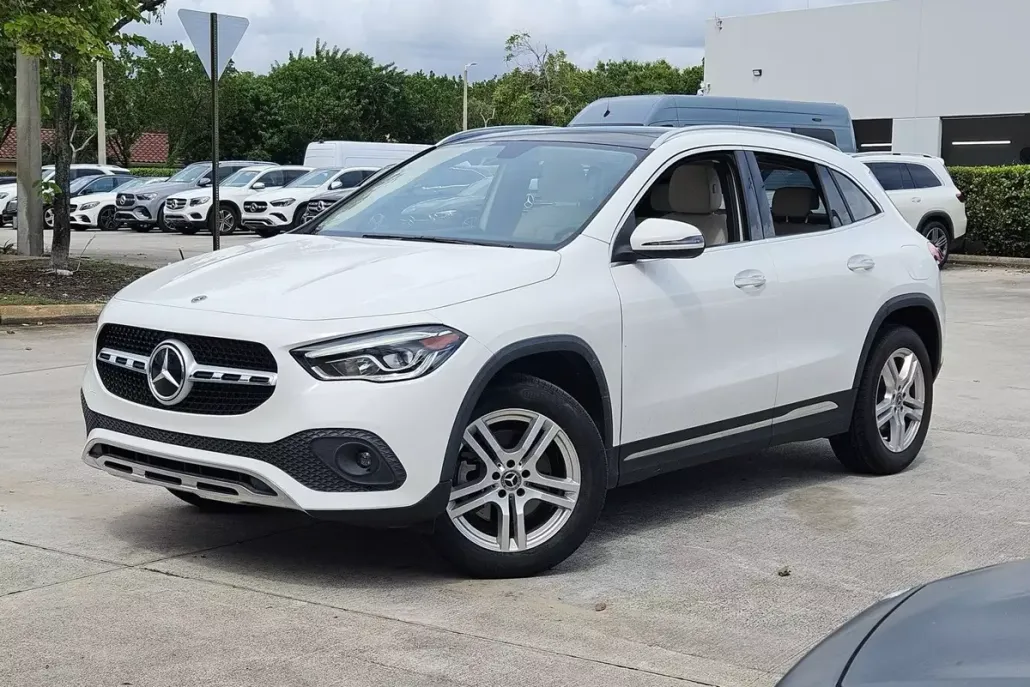 2023 Mercedes Benz GLA 250 photo 1
