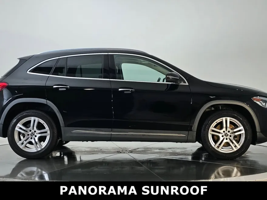 2022 Mercedes Benz GLA 250 4MATIC photo 1