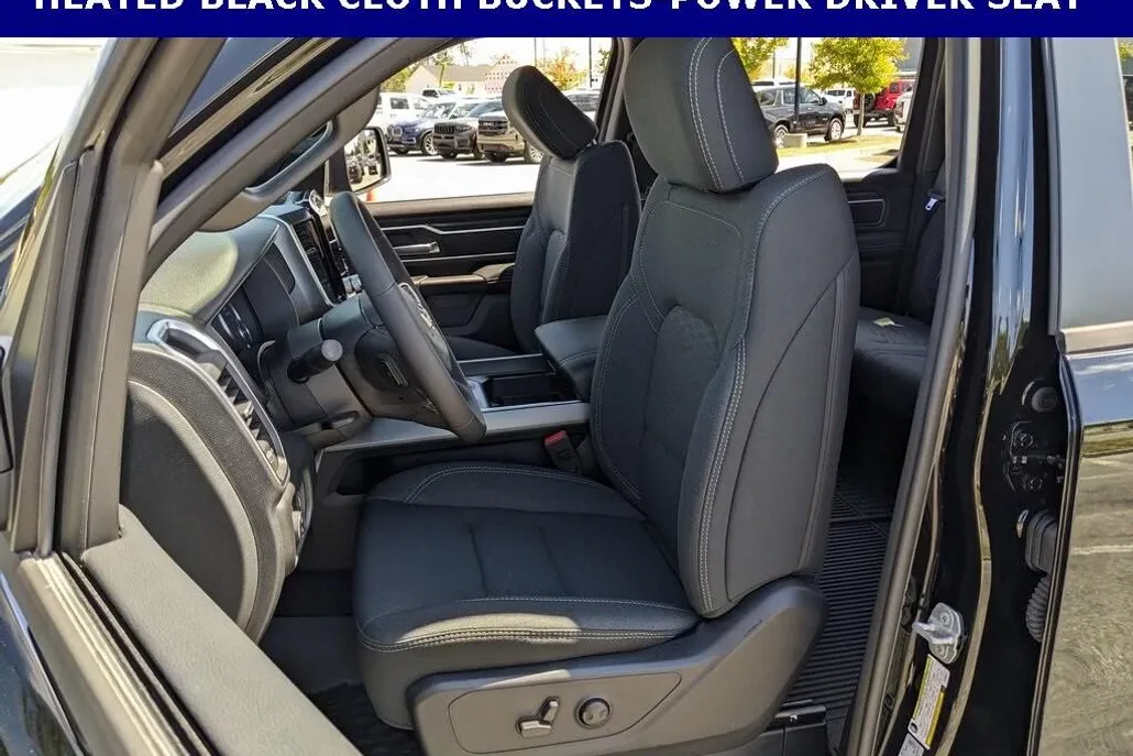 2025 Ram 1500 Big Horn photo 1