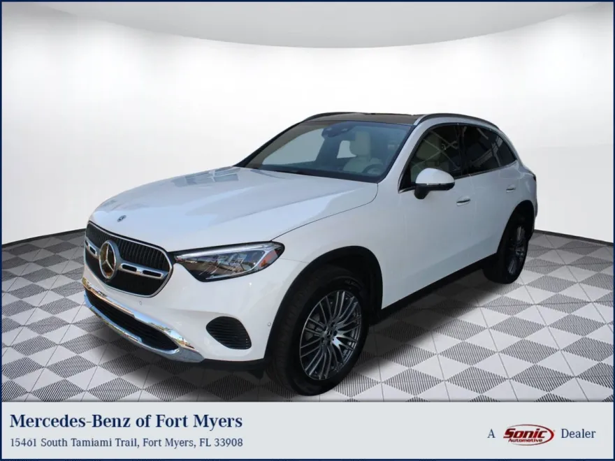 2026 Mercedes Benz GLC 300 photo 1