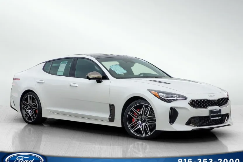 2023 Kia Stinger GT2 photo 1