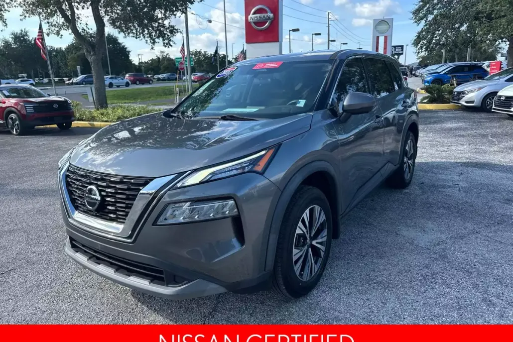 2021 Nissan Rogue SV photo 1