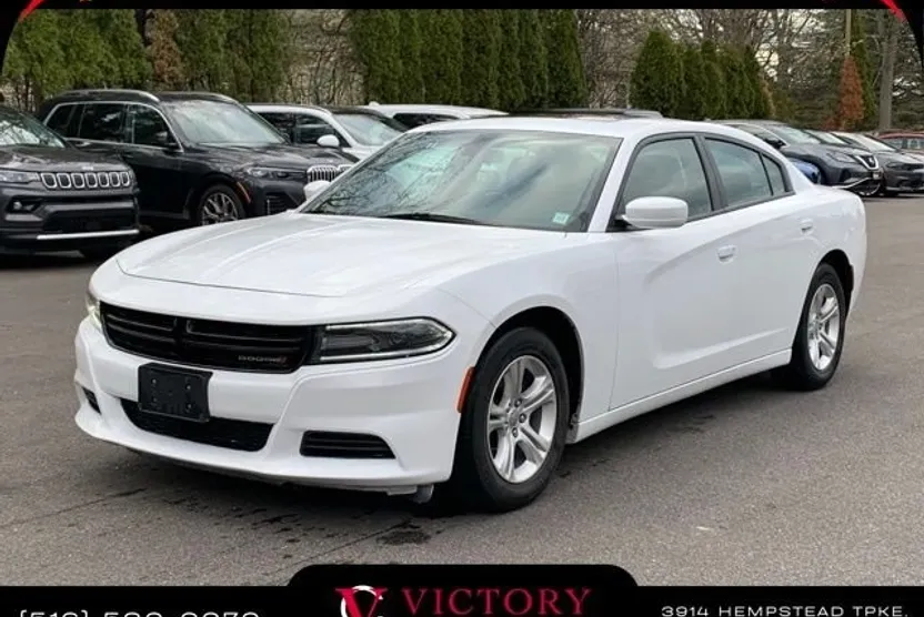 2021 Dodge Charger SXT photo 1