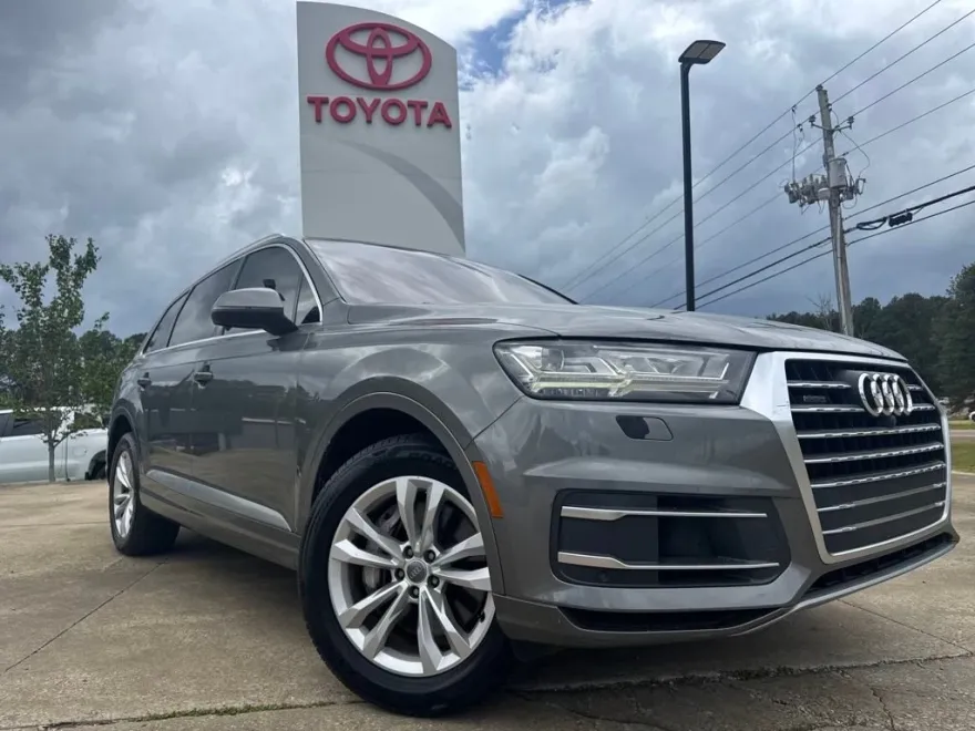 2017 Audi Q7 3.0T Premium Plus photo 1