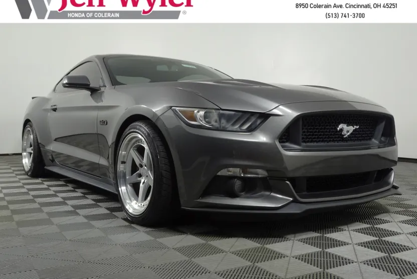 2016 Ford Mustang GT photo 1