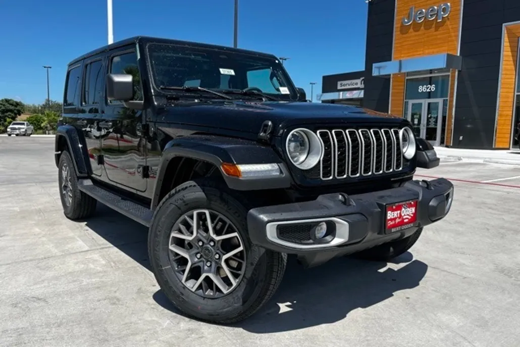 2025 Jeep Wrangler Sahara photo 1