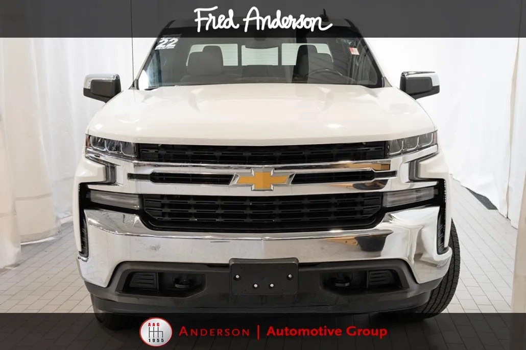 2022 Chevrolet Silverado 1500 LT photo 1