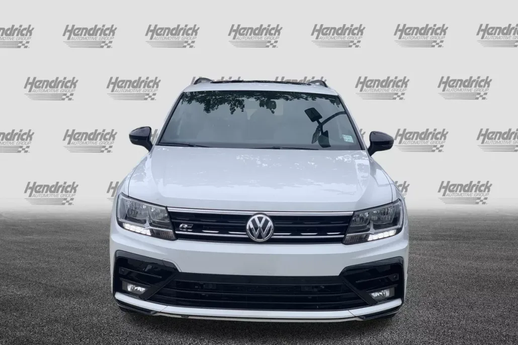 2020 Volkswagen Tiguan SE R-Line Black photo 1