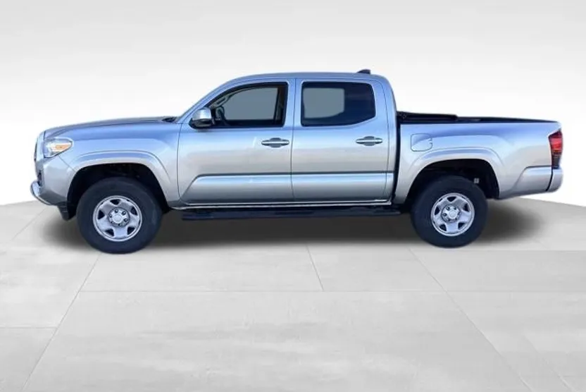 2022 Toyota Tacoma SR photo 1