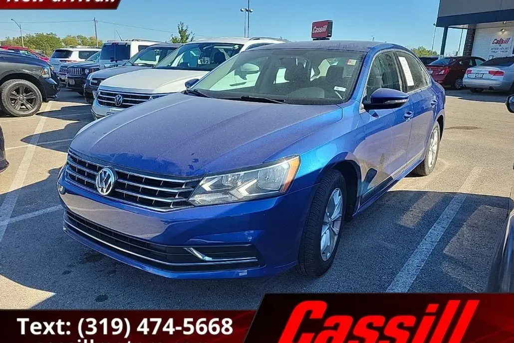 2016 Volkswagen Passat TDI S R-Line photo 1