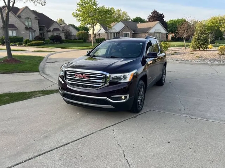 2017 Gmc Acadia SLT photo 1