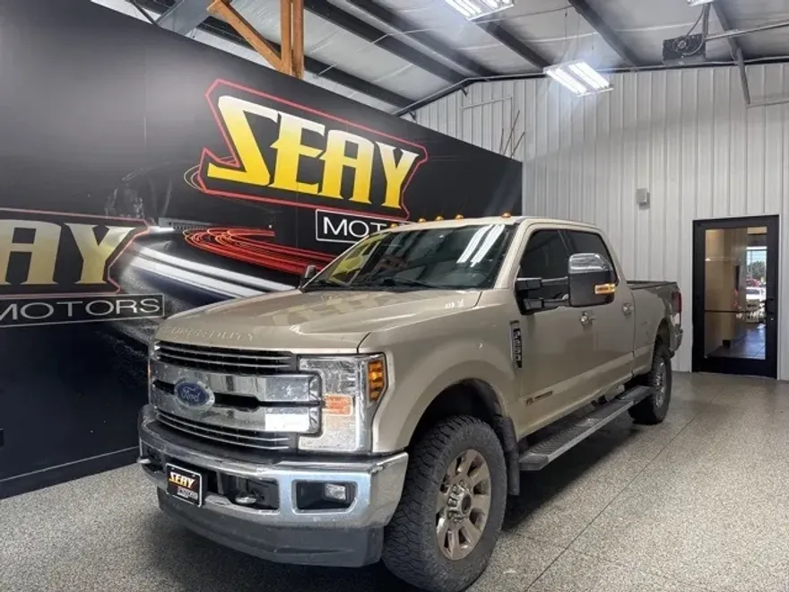 2018 Ford F-250 photo 1