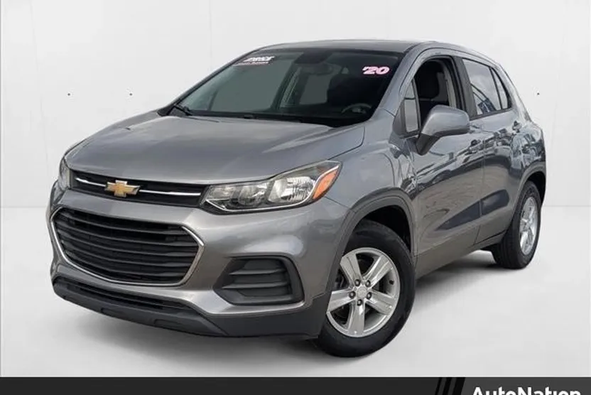 2020 Chevrolet Trax LS photo 1