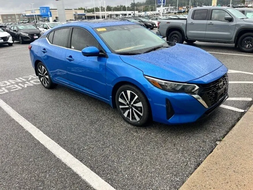 2024 Nissan Sentra SV photo 1