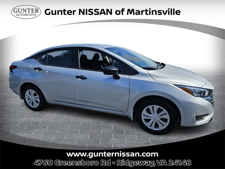 2025 Nissan Versa 1.6 S photo 1